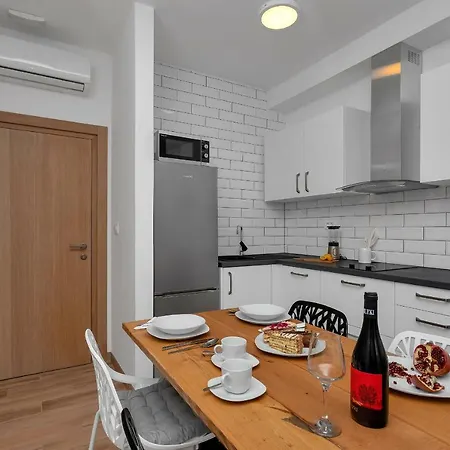 Emilia Lofts Tučepi