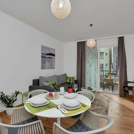 Emilia Lofts Hotel apartamentowy