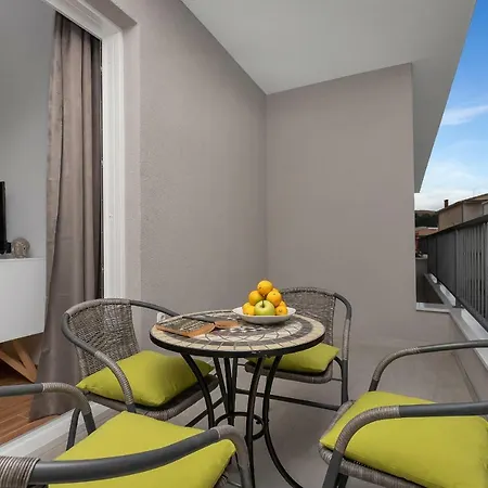 Emilia Lofts Hotel apartamentowy