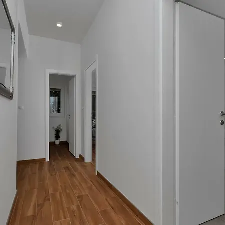 Emilia Lofts Hotel apartamentowy 4*