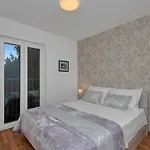 Ξενοδοχείο με διαμερίσματα Emilia Lofts