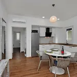 Ξενοδοχείο με διαμερίσματα Emilia Lofts