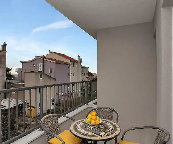 Emilia Lofts 4*