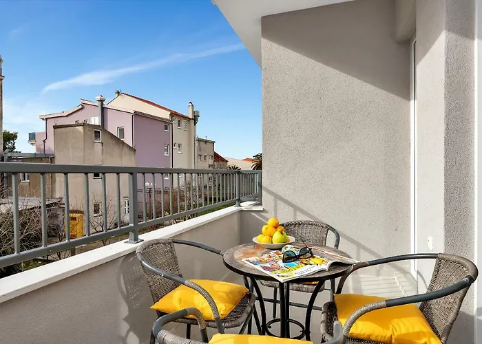 Ξενοδοχείο με διαμερίσματα Emilia Lofts