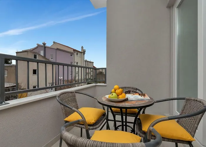 Emilia Lofts 4* Tučepi